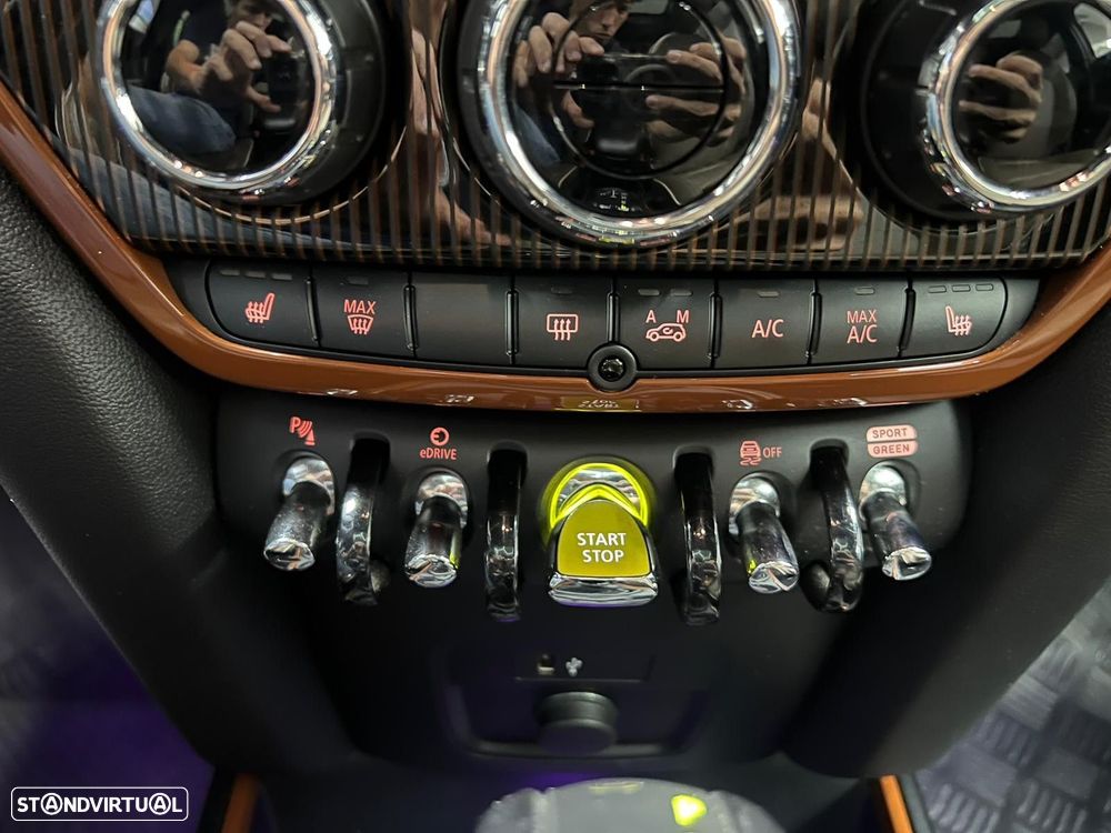 MINI Countryman Cooper SE ALL4 Auto - 30