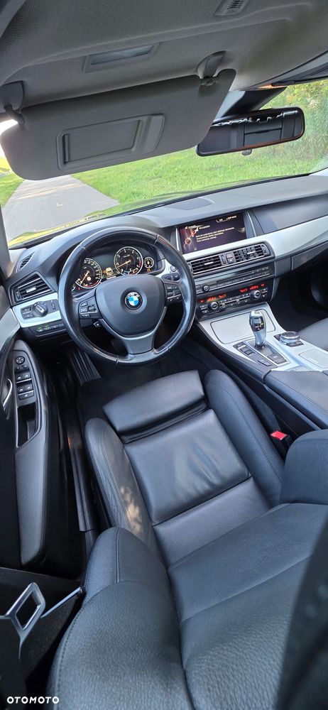 BMW Seria 5 530d xDrive Luxury Line - 15