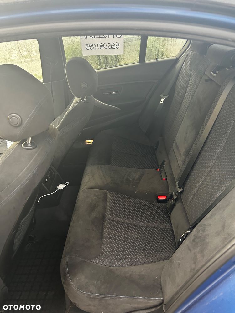 BMW Seria 3 320d xDrive - 8