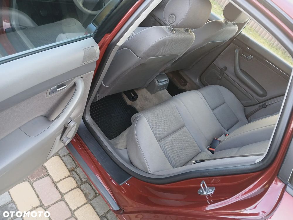 Audi A4 Limousine 2 - 22