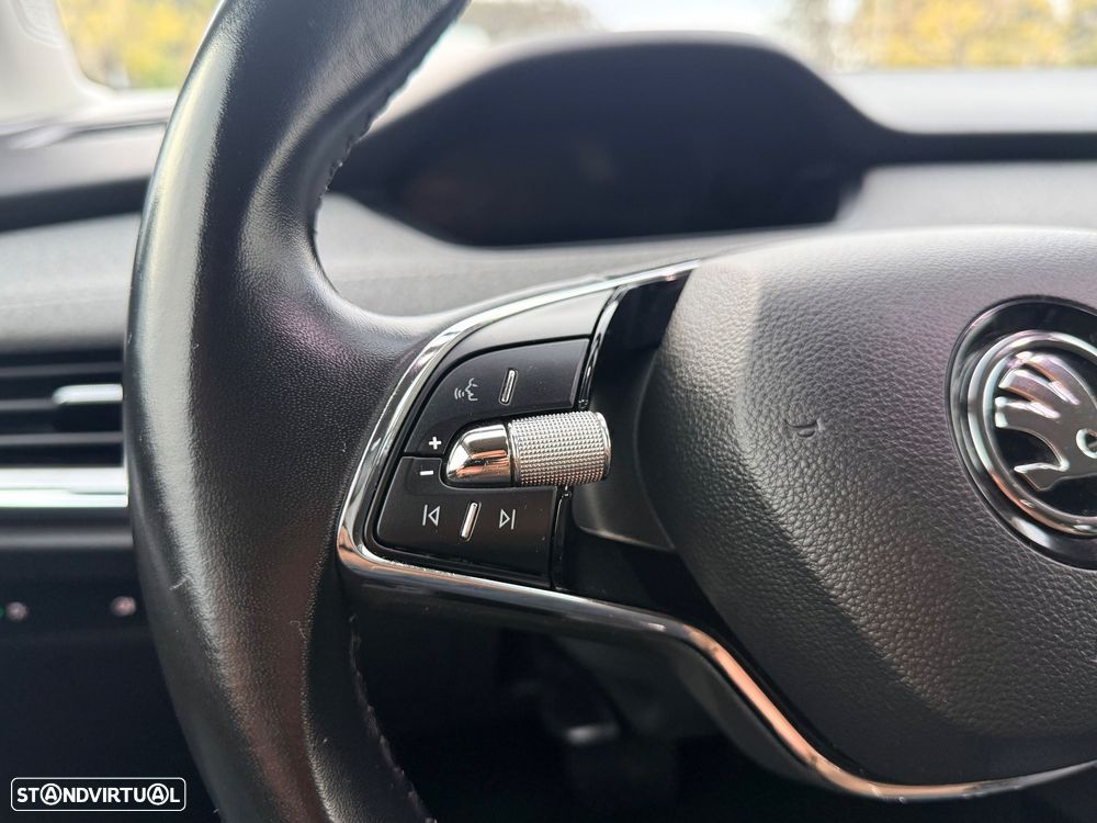 Skoda Enyaq iV 60 - 25