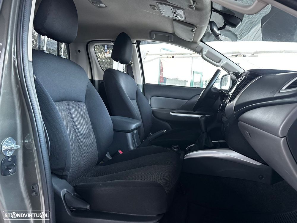 Mitsubishi L200 2.4 DI-D Club Intense Strakar 4WD - 20