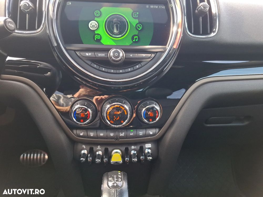 Mini Countryman Cooper S E ALL4 AT - 19