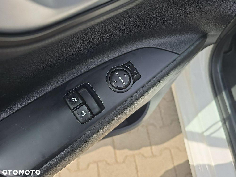 Kia Rio - 19