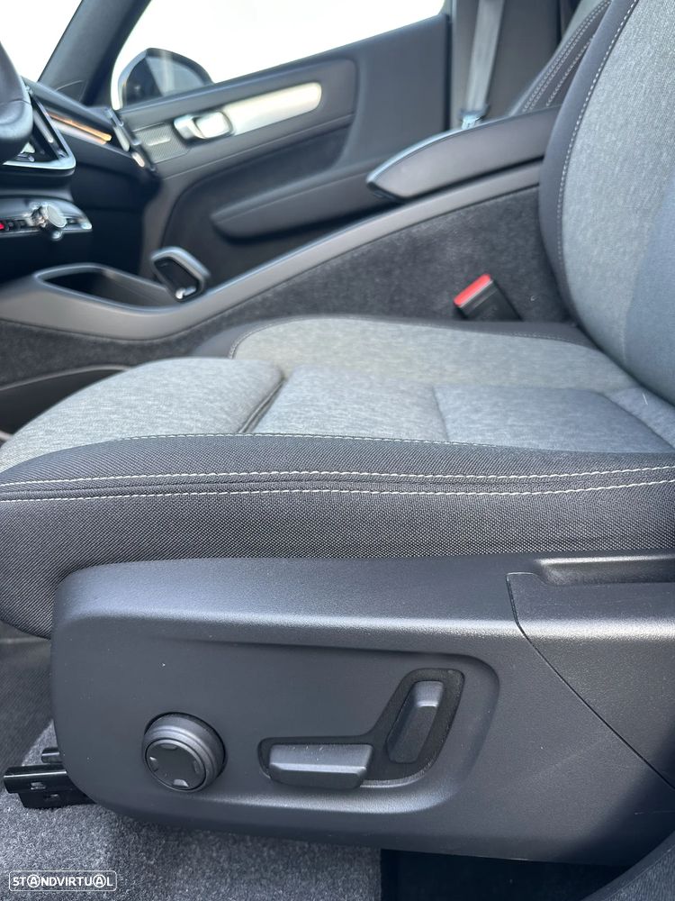 Volvo XC 40 1.5 T2 Plus Dark Auto - 19