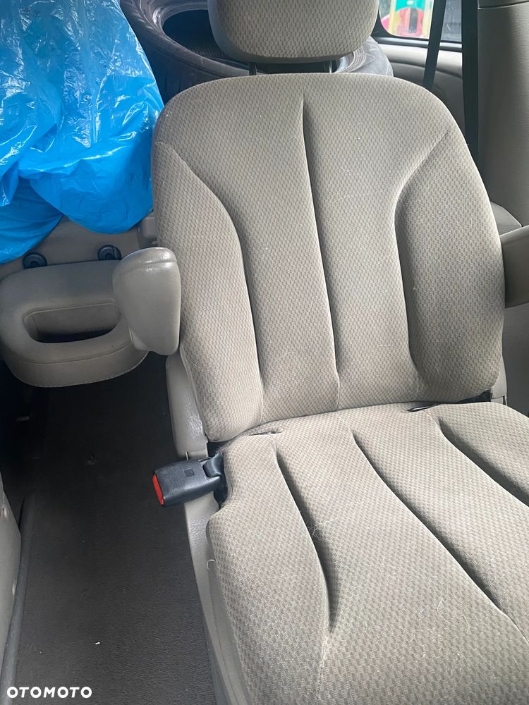 Chrysler Voyager - 8