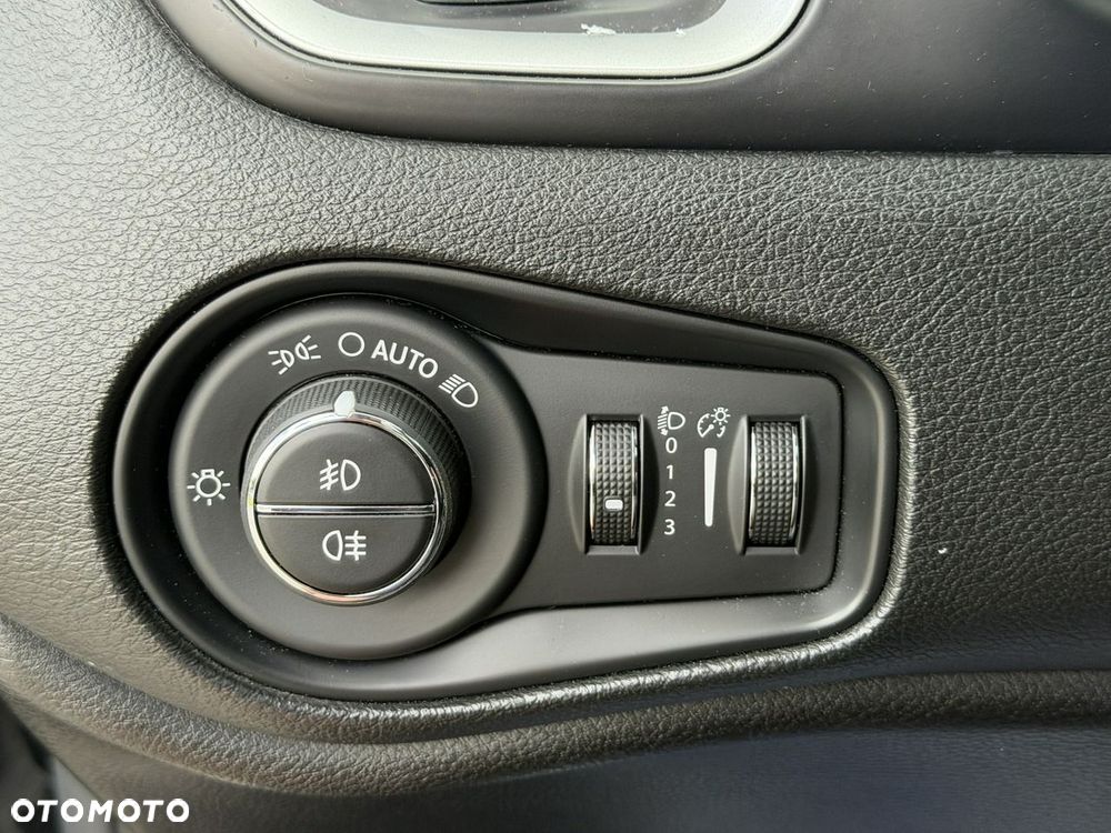 Jeep Renegade 1.6 MultiJet Limited - 18