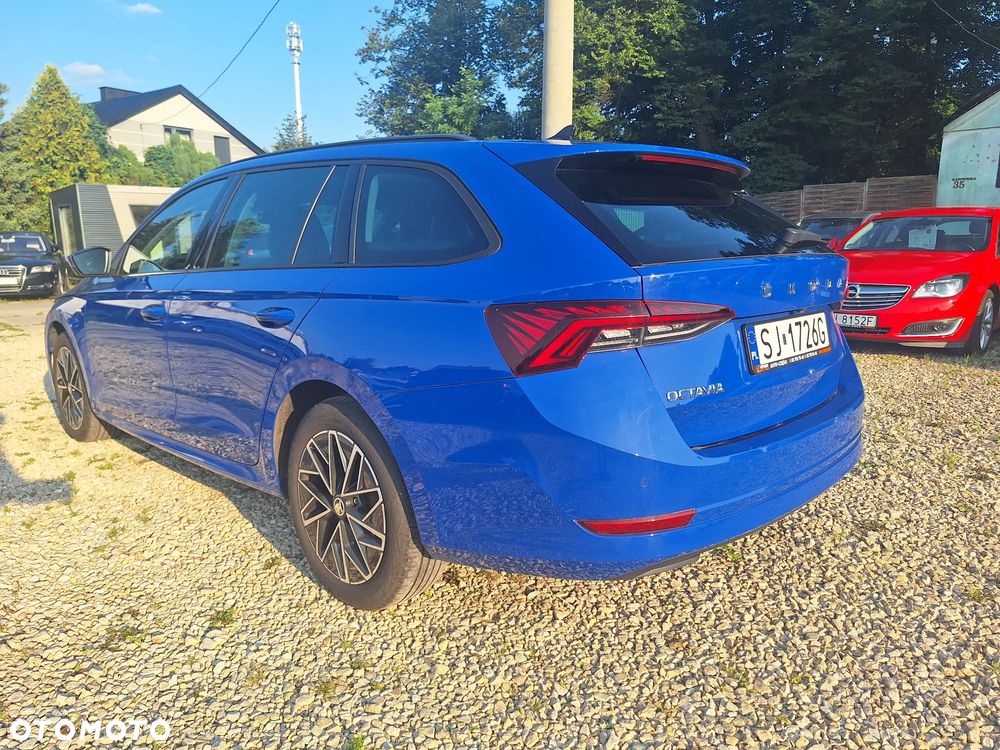 Skoda Octavia 2.0 TDI DSG Clever - 10