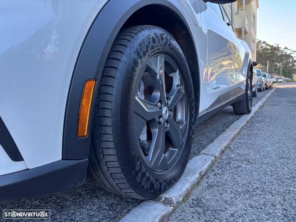 Ford Mustang Mach-E - 29