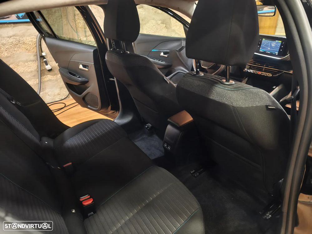 Peugeot e-208 E-Style - 23