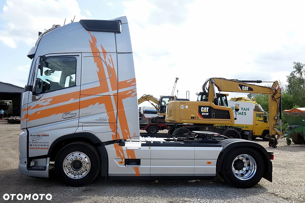 Volvo FH 540 JEDEN WŁAŚCICIEL PROSTO Z NIEMIECKIEJ FIRMY,FULL LED,PEŁNYE SPOJLERY,RETARDER,PEŁNA PODUSZKA - 6