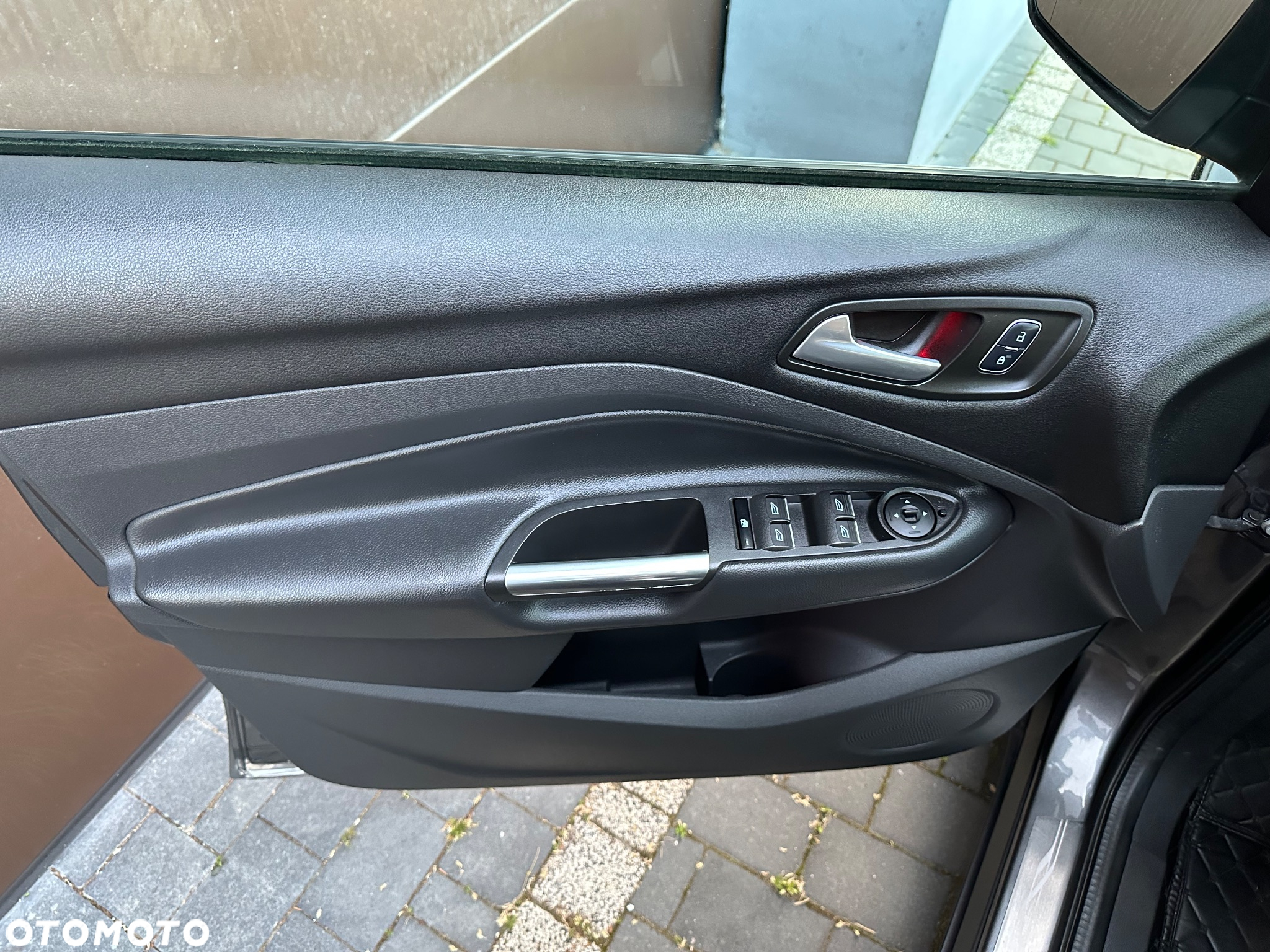 Ford Kuga 1.5 EcoBoost FWD Titanium ASS MMT6 - 34