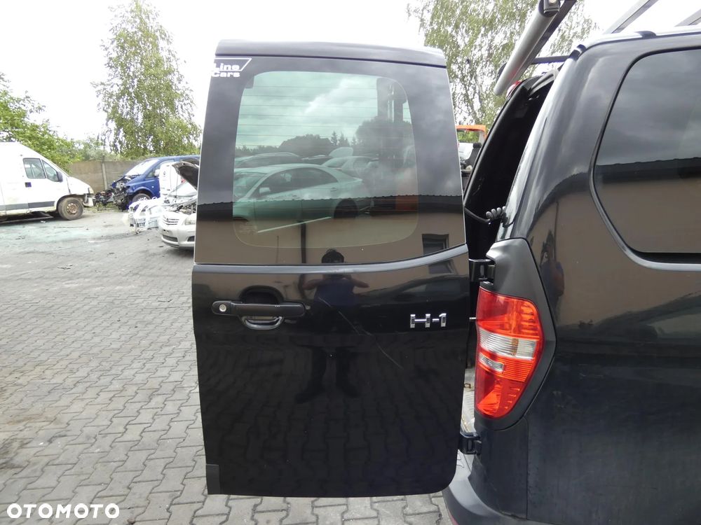 HYUNDAI H1 II *SAMOCHÓD NA CZĘŚCI*NBA ( SPACE BLACK ) / MASKA, LAMPA, DRZWI, LUSTERKO, ZDERZAK, GRILL, BŁOTNIK, KLAPA, BELKA, DESKA, FOTELE, KANAPA, ĆWIARTKA KIEROWNICA, TARCZE,ZAWIESZENIE, KOMPLETNY PRZÓD, KOMPLETNY TYŁ, LICZNIK, ZEGARY, PRAWE LEWE PRZÓD TYŁ - 3