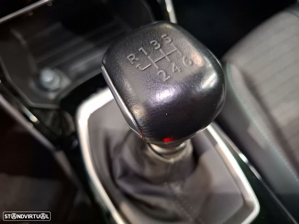 Peugeot 2008 1.5 BlueHDi Allure - 19