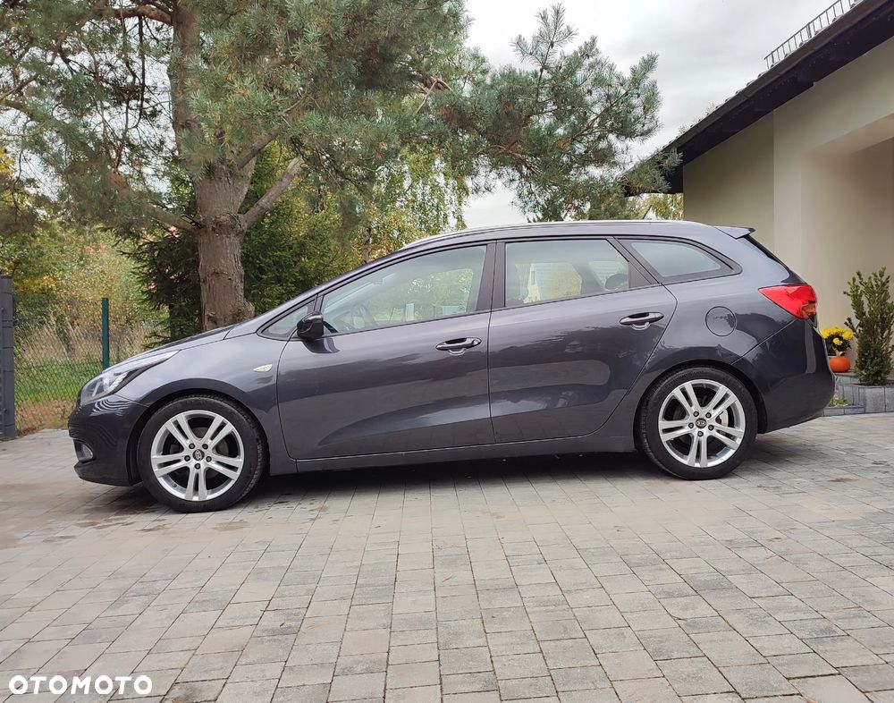 Kia Ceed 2014 photo 4