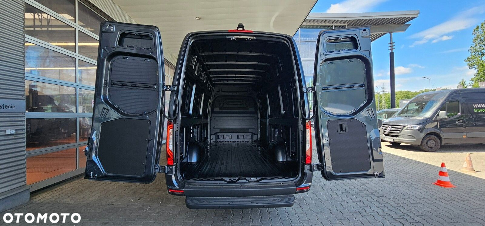 Mercedes-Benz Sprinter 319 CDI KA OM654 długi SELECT - 7