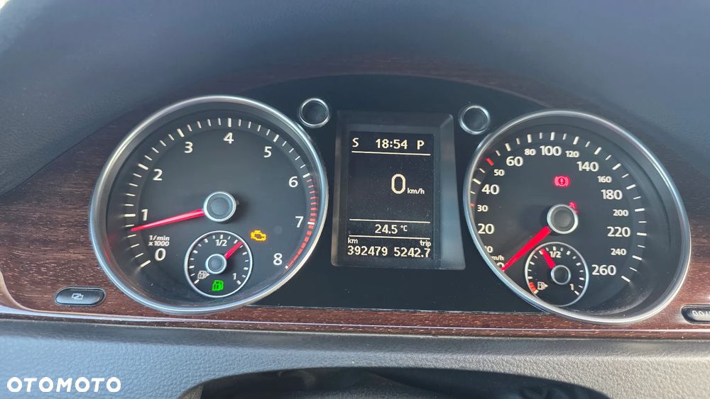 Volkswagen Passat - 21