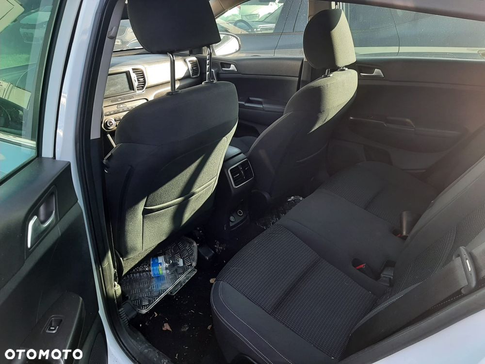 Kia Sportage 1.7 CRDI Business Line M 2WD - 13