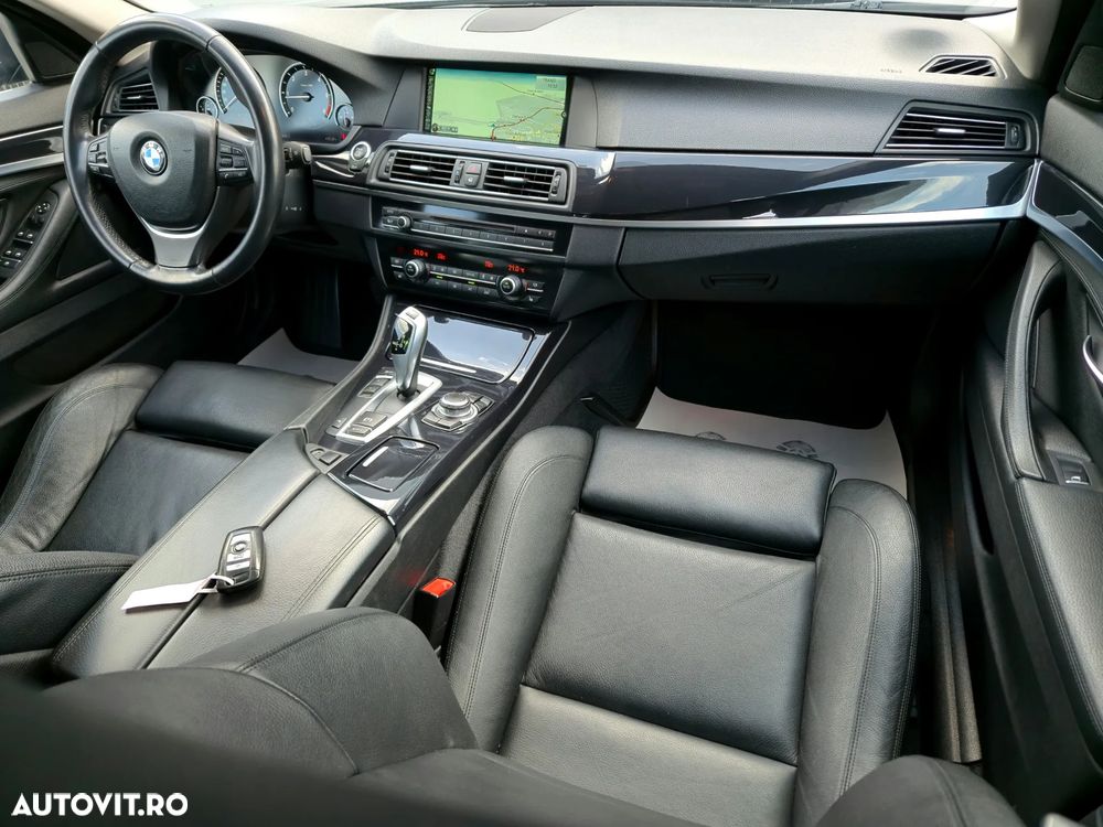 BMW Seria 5 525d Touring Aut. Luxury Line - 6