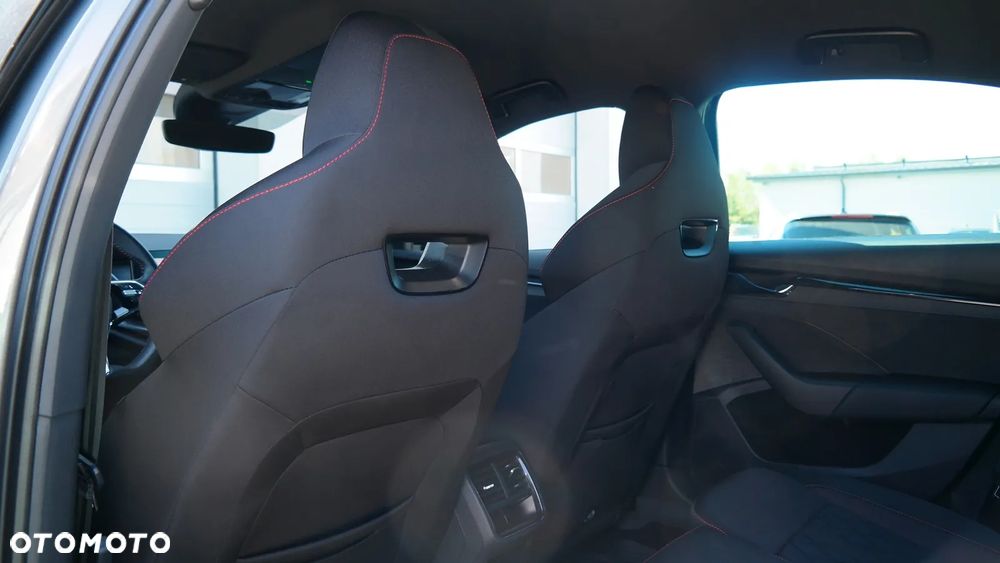 Skoda Octavia 2.0 TSI RS DSG - 8