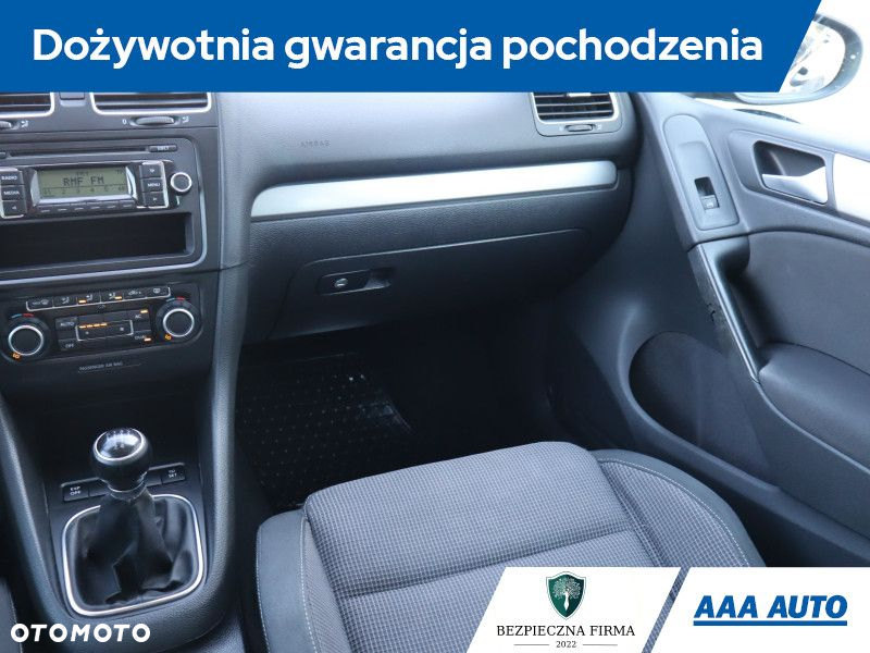 Volkswagen Golf - 9