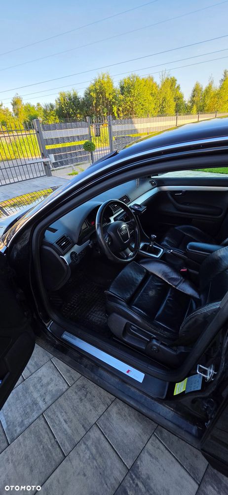 Audi A4 Limousine - 9