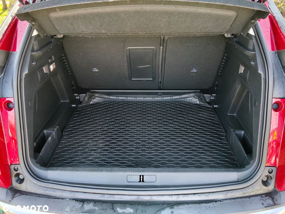 Peugeot 3008 1.2 PureTech Allure S&S - 11