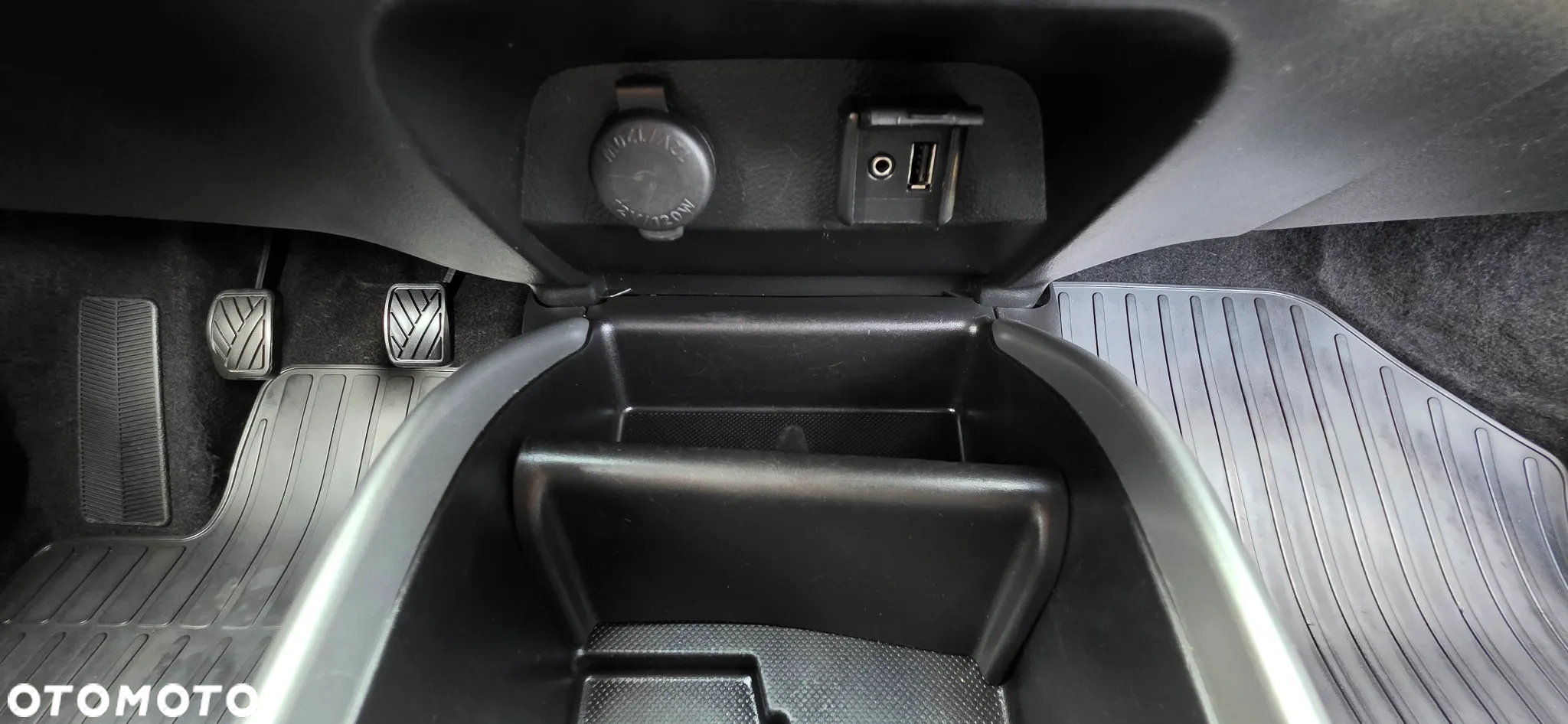 Suzuki Baleno 1.2 Premium Plus - 26