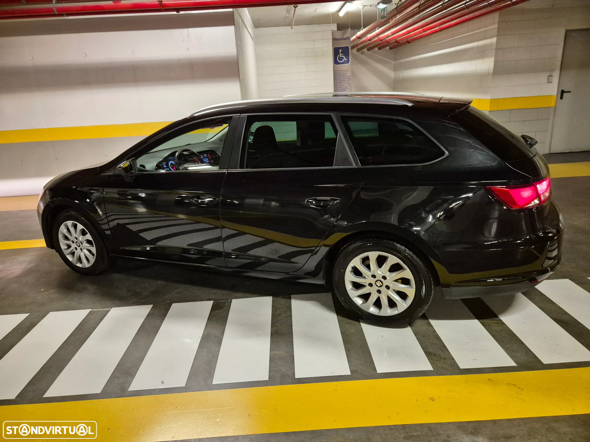 SEAT Leon ST 1.6 TDI Style Ecomotive - 23