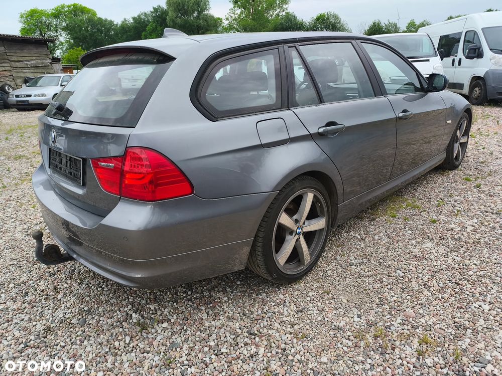 BMW Seria 3 320d - 6