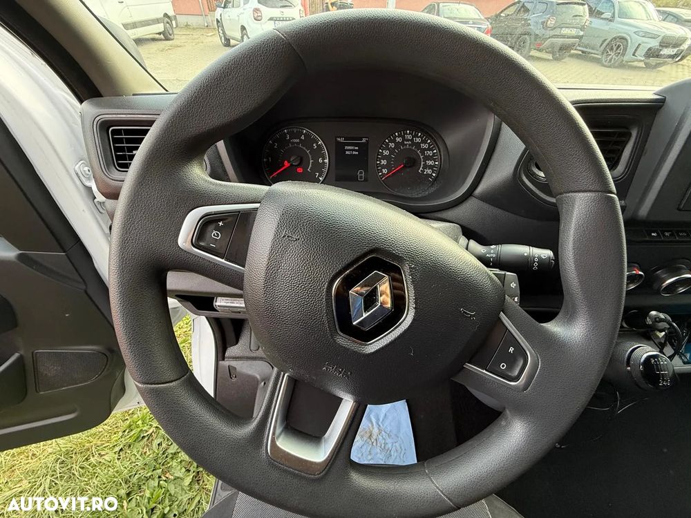 Renault Master - 1
