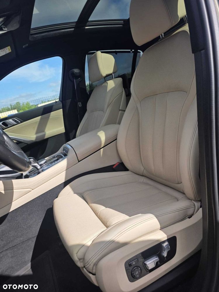 BMW X6 xDrive40d mHEV - 16