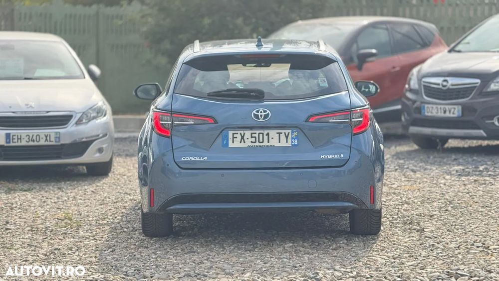 Toyota Corolla Sedan 1.8 HSD Dynamic Plus - 6