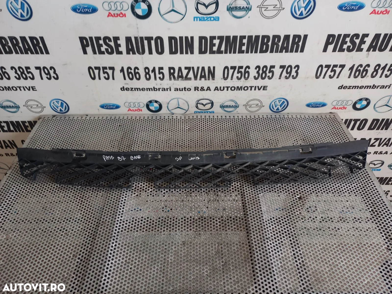 Suport Central Bara Spate Vw Passat B7 An 2011-2012-2013 2014-2015 Limuzina - Dezmembrari Arad - 4