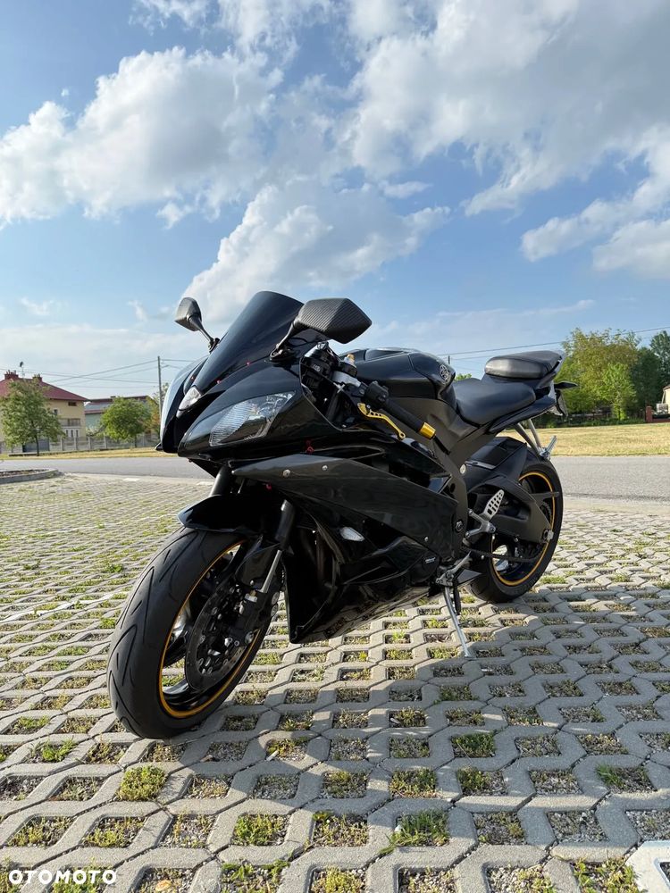 Yamaha R6 - 7