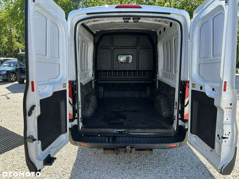 Ford Transit - 9