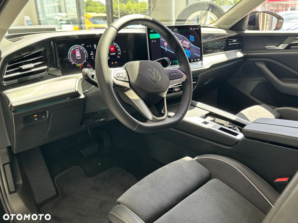 Volkswagen Passat Variant 2.0 TSI Business Plus DSG - 11