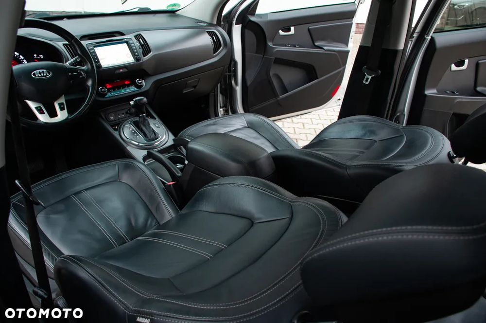 Kia Sportage 2.0 CRDI 4WD Automatik Dream-Team Edition - 24