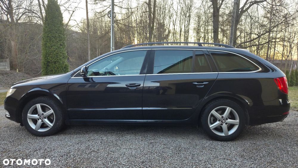 Skoda Superb 2.0 TDI DSG Ambition - 11