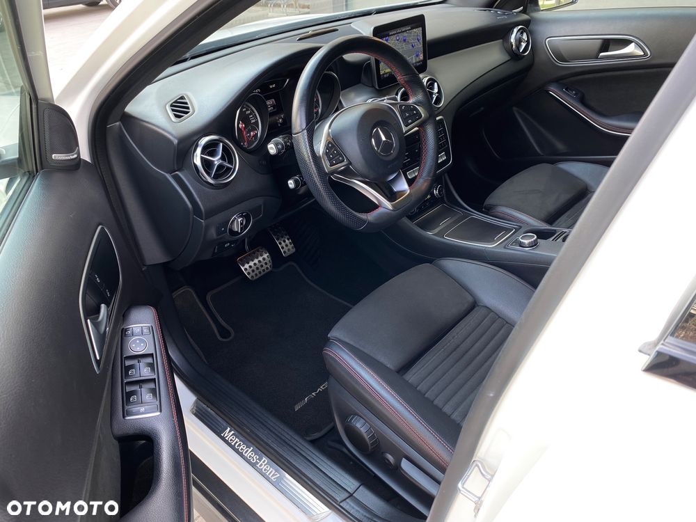 Mercedes-Benz GLA 200 7G-DCT AMG Line - 6