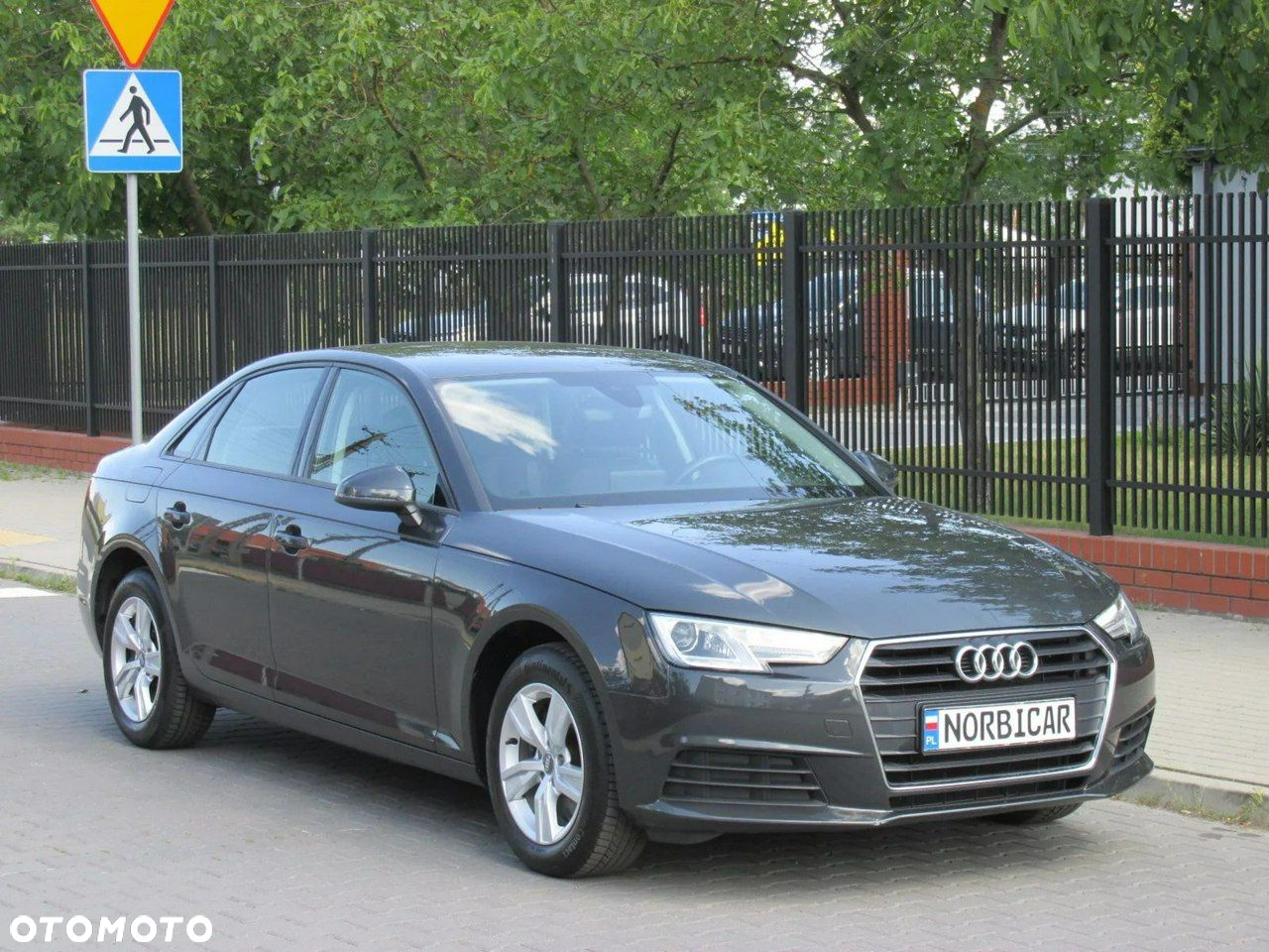 Audi A4 - 3