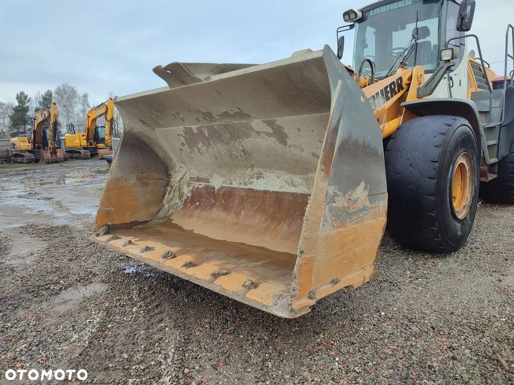 Liebherr L 566 2PLUS2 - 12