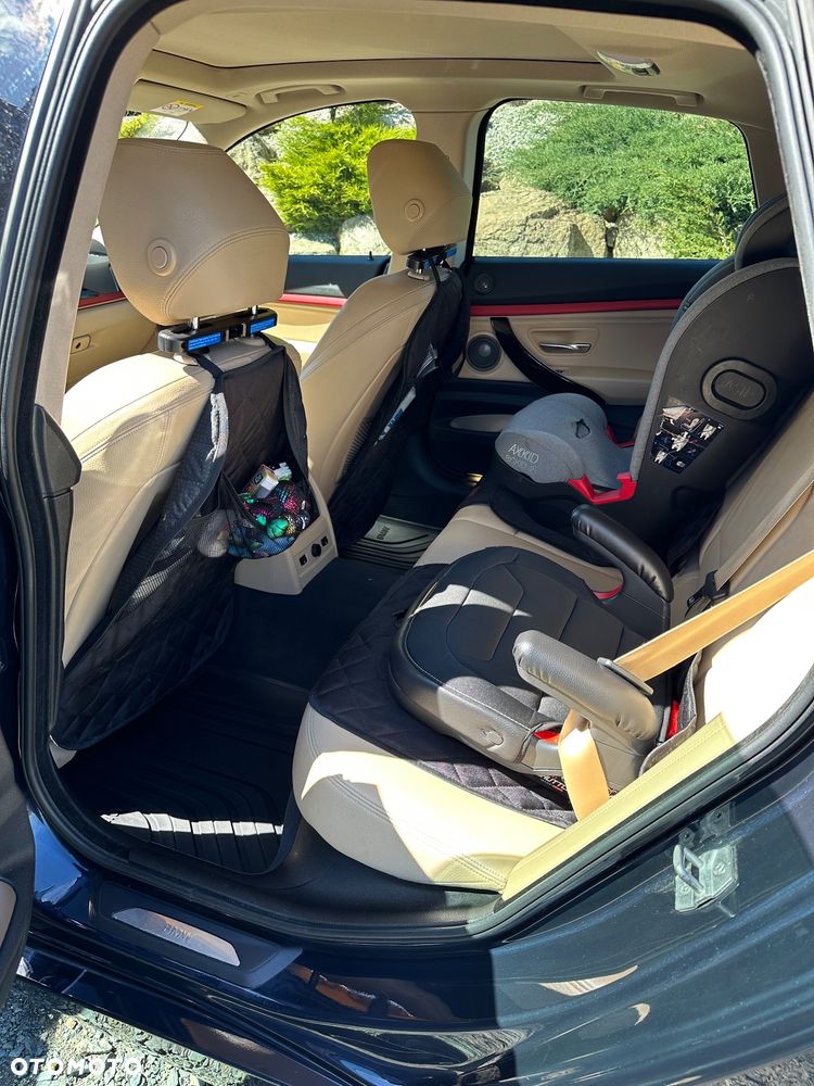 BMW Seria 3 320d xDrive Sport Line - 12