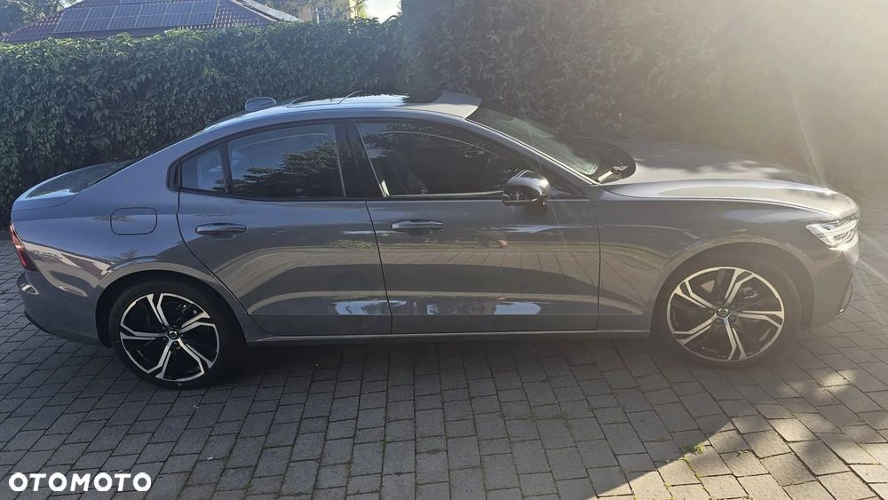 Volvo S60 B5 B AWD Plus Dark - 8