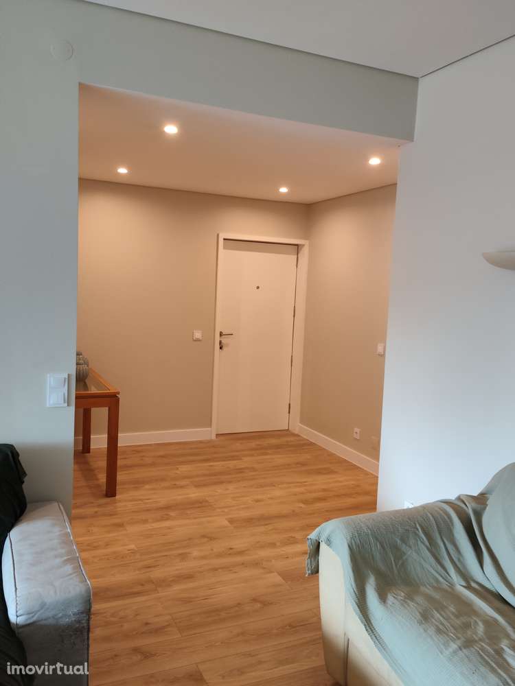 Apartamento T3 na Av. da Boavista - Grande imagem: 3/5