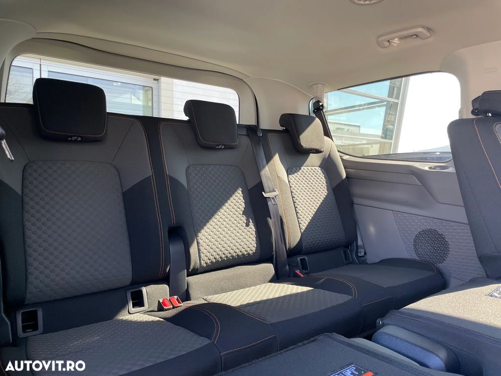 Volkswagen Caravelle - 15