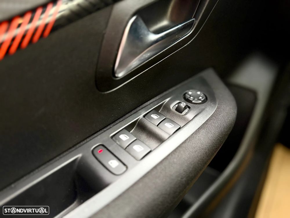 Peugeot 208 1.5 BlueHDi Active Pack - 18