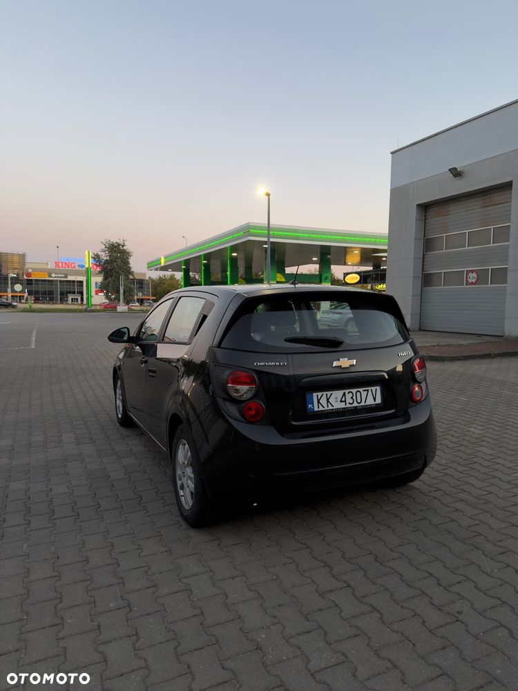 Chevrolet Aveo 1.4 16V LT - 5