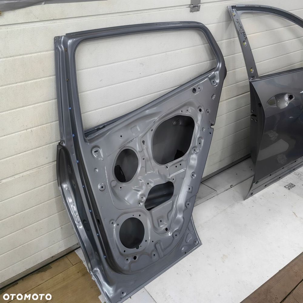 KIA SPORTAGE V 5 DRZWI PRAWE TYŁ TYLNE - 5