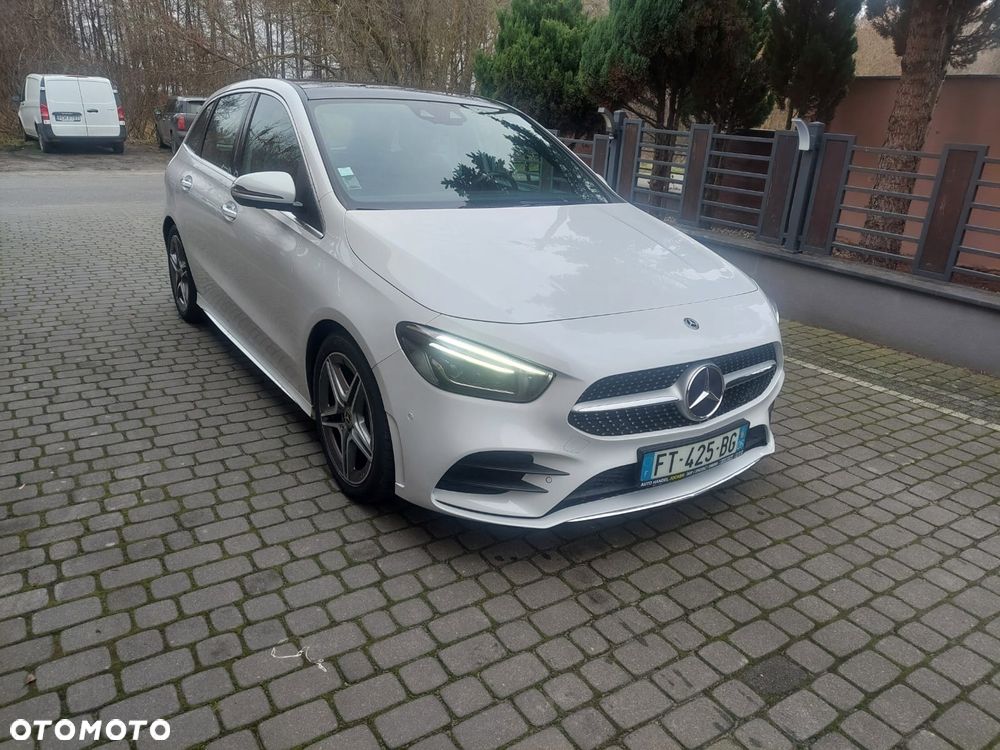 Mercedes-Benz Klasa B 180 d 7G-DCT AMG Line - 3